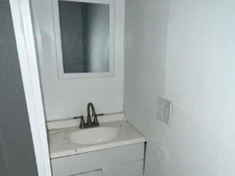 2919 E 64th Street, Cleveland, OH 44127 Photo 11