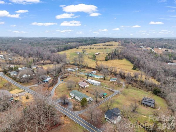 827 Old Henrietta Road, Forest City, NC 28139