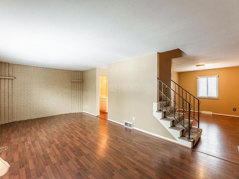 365 E North Street, Unit 5, Columbus, OH 43085 Photo 5