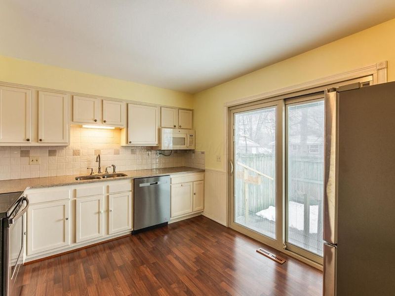 365 E North Street, Unit 5, Columbus, OH 43085 Photo 8