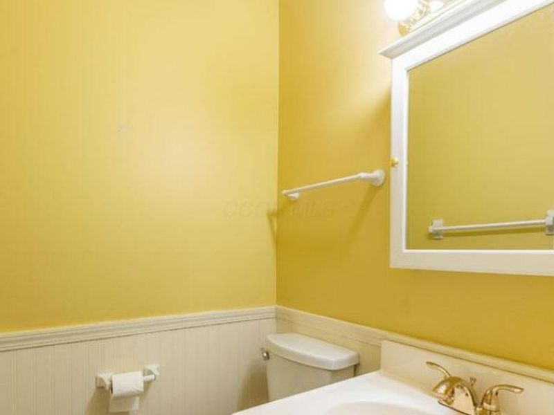 365 E North Street, Unit 5, Columbus, OH 43085 Photo 9