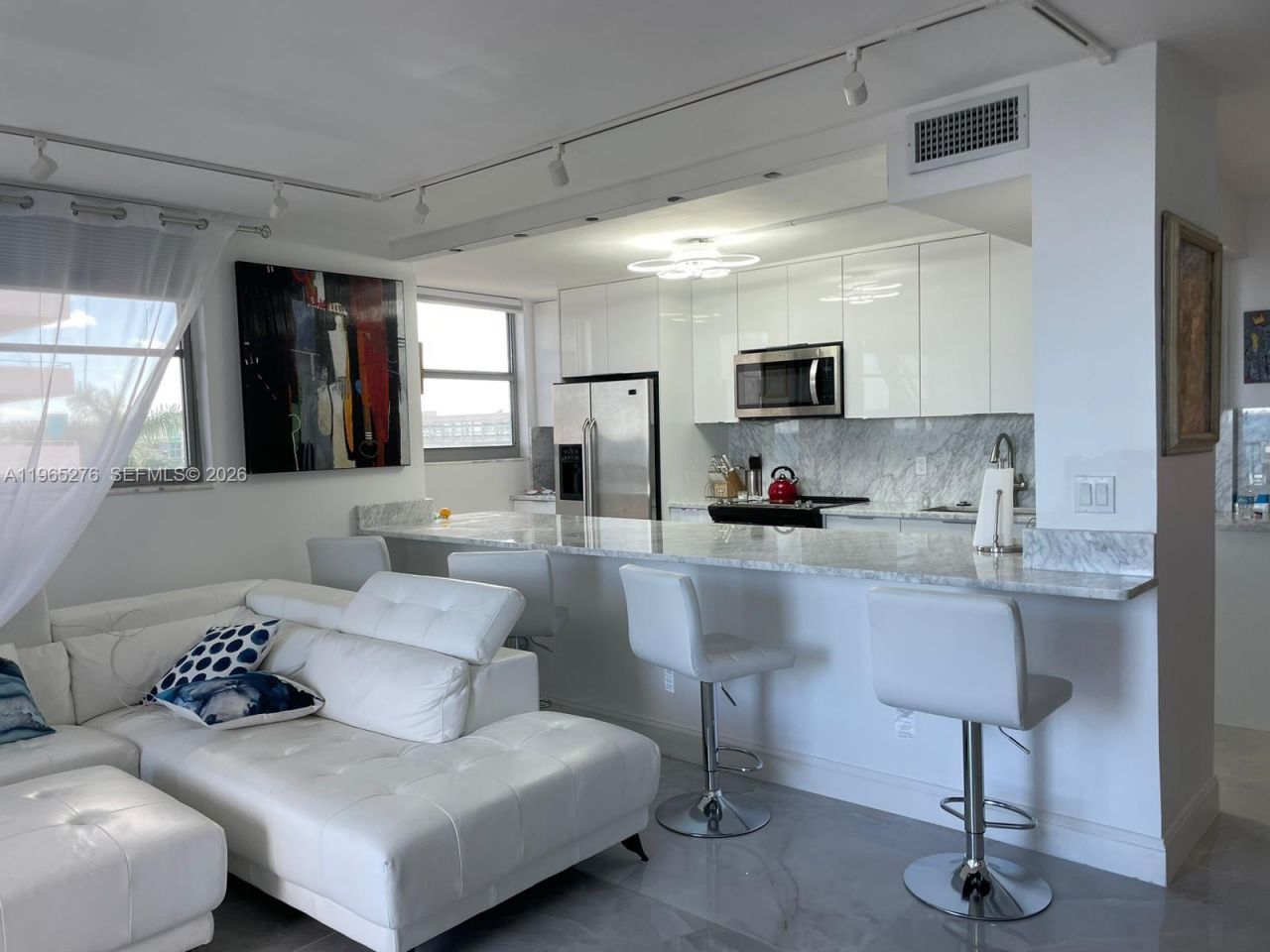 9273 Collins Ave , Unit 412, Surfside, FL 33154 Photo