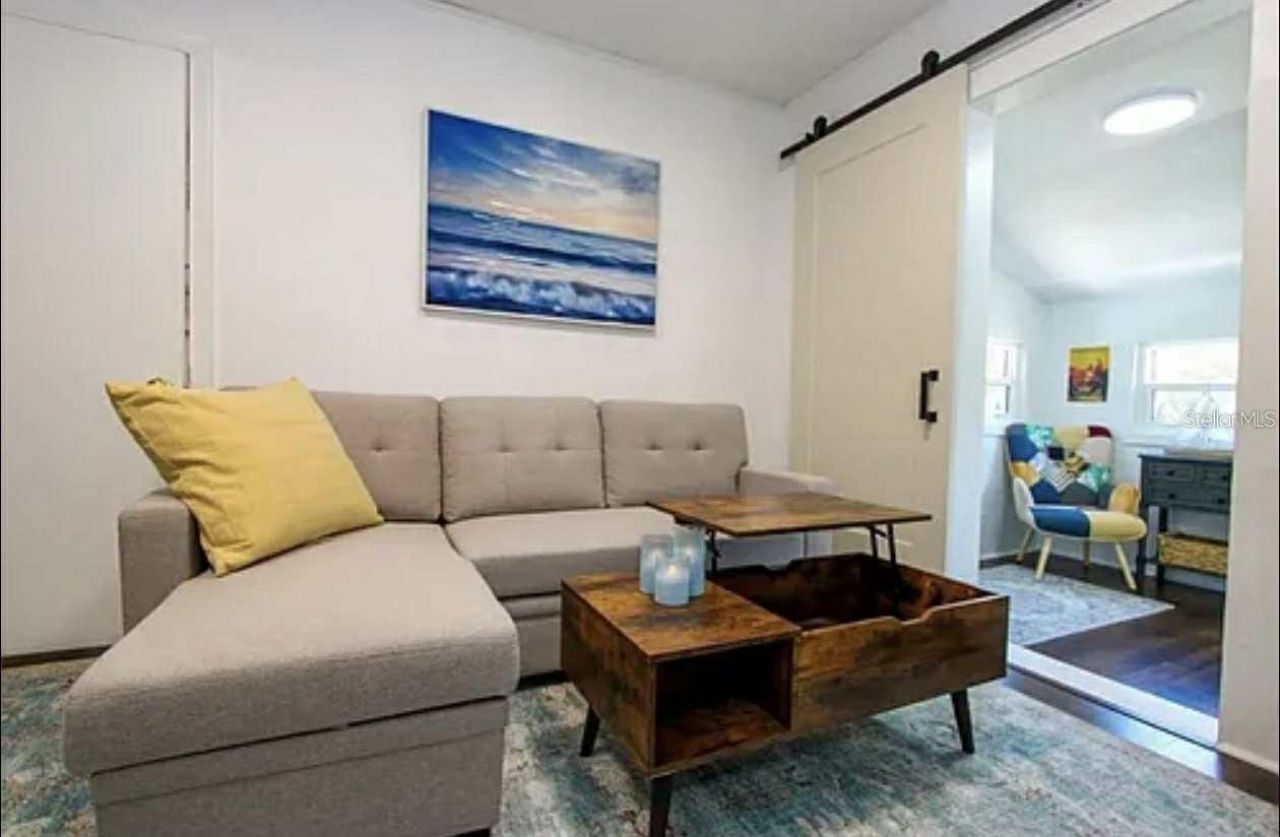 614 8th Street N, Saint Petersburg, FL 33701 Photo