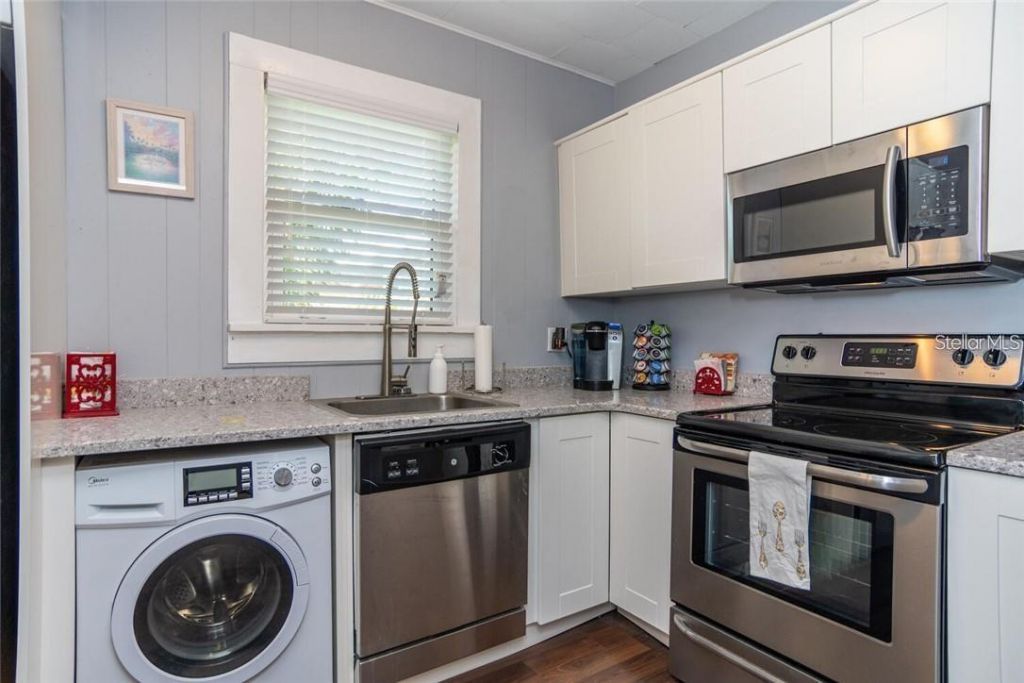 614 8th Street N, Saint Petersburg, FL 33701 Photo