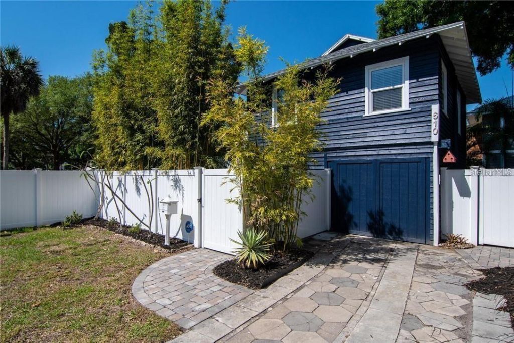 614 8th Street N, Saint Petersburg, FL 33701 Photo