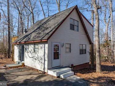 104 MONTICELLO CIRCLE, LOCUST GROVE, VA 22508