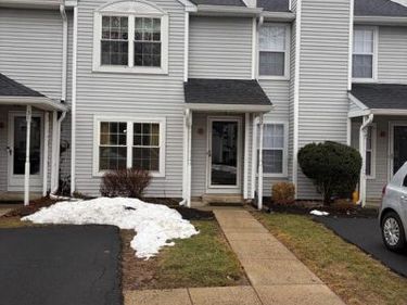 32 EATON COURT, NEWTOWN, PA 18940