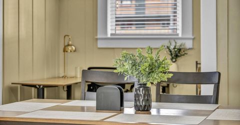 35 W 8th Street, Reno, NV 89503 Photo