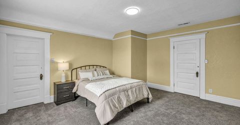 35 W 8th Street, Reno, NV 89503 Photo