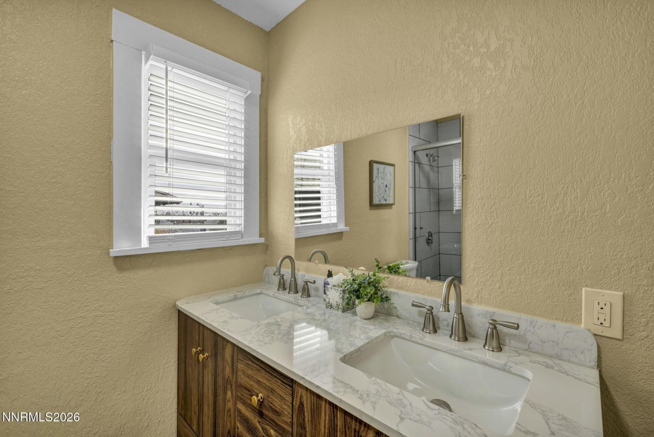 35 W 8th Street, Reno, NV 89503 Photo