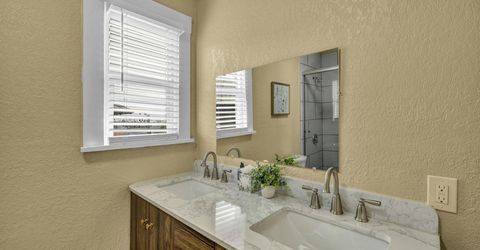 35 W 8th Street, Reno, NV 89503 Photo