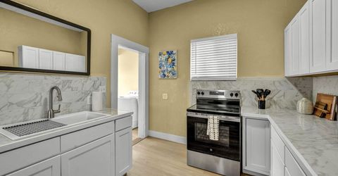 35 W 8th Street, Reno, NV 89503 Photo