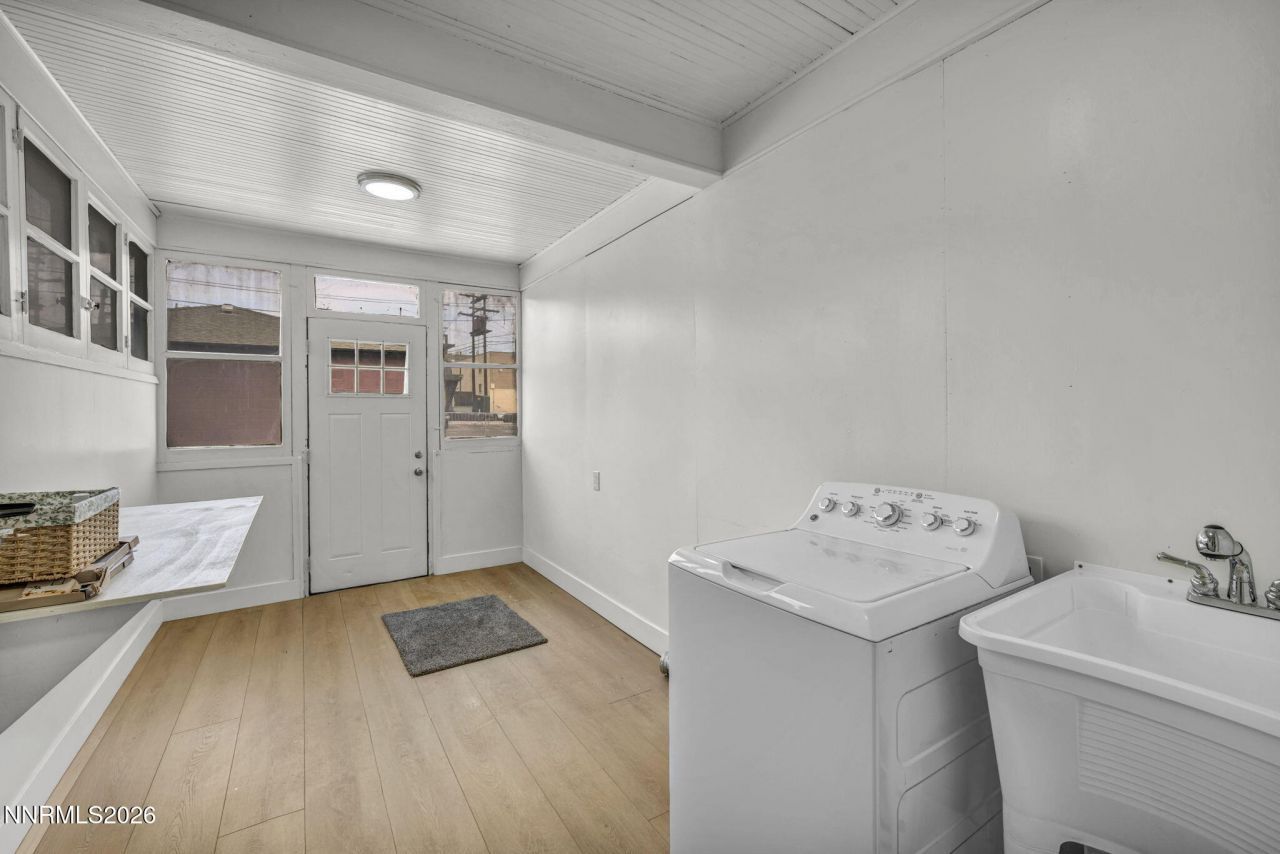 35 W 8th Street, Reno, NV 89503 Photo