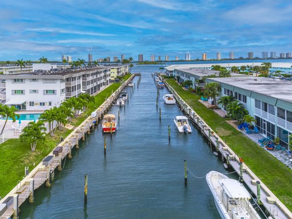130 Doolen Court, Unit 108, North Palm Beach, FL 33408