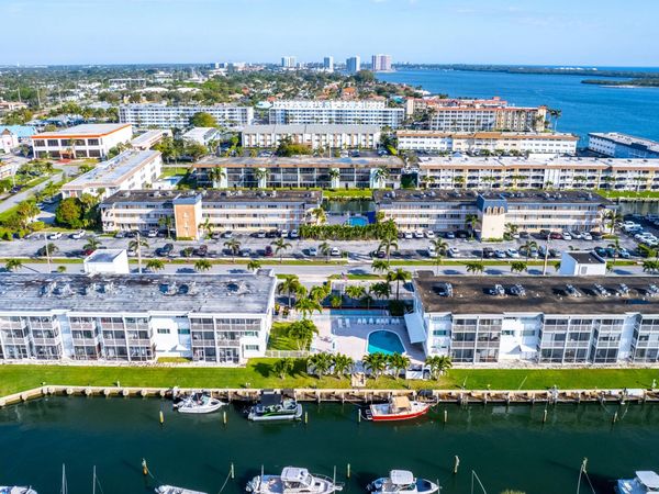 130 Doolen Court, Unit 108, North Palm Beach, FL 33408