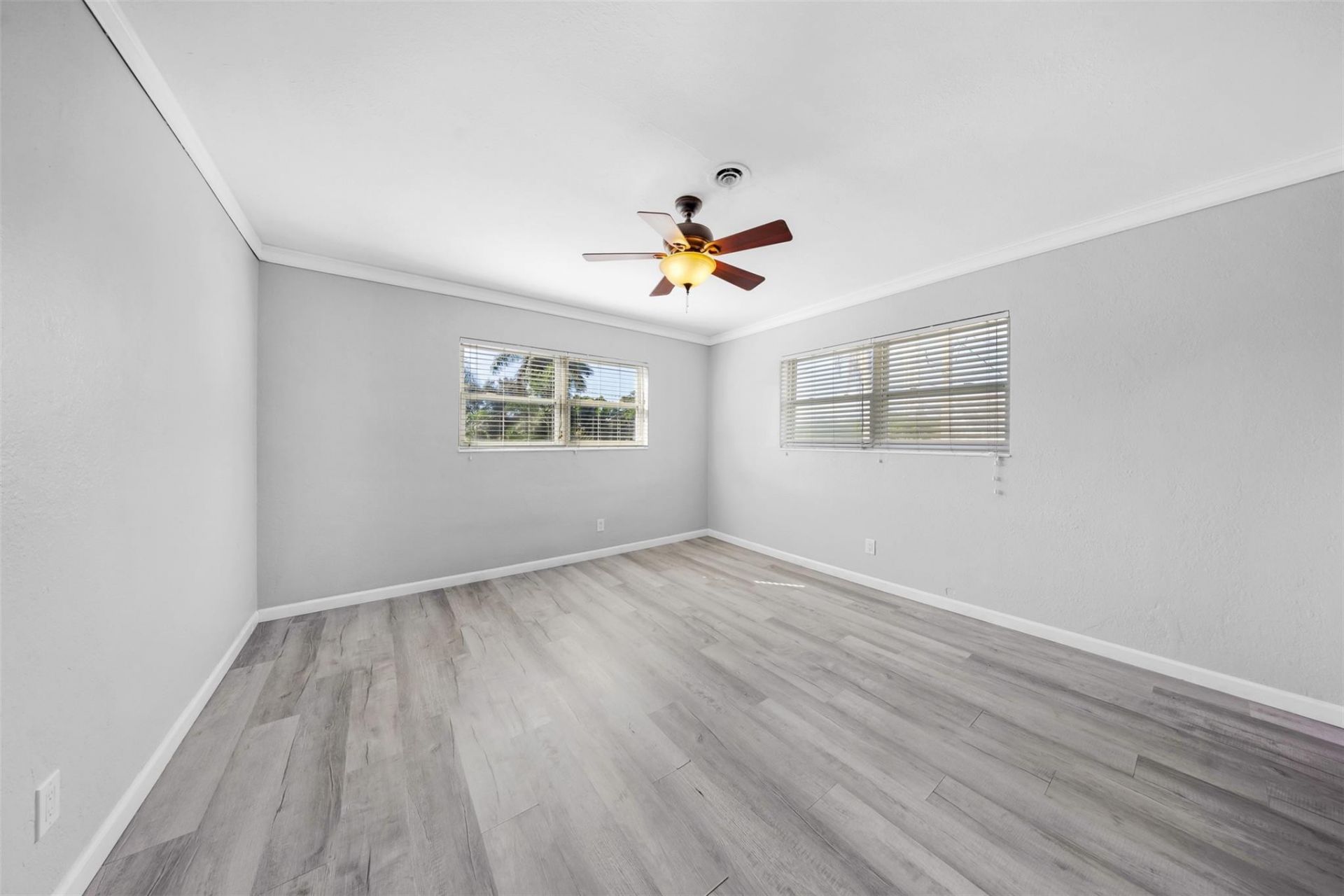 2591 NE 55 Court, Unit 208, Fort Lauderdale, FL 33308 Photo