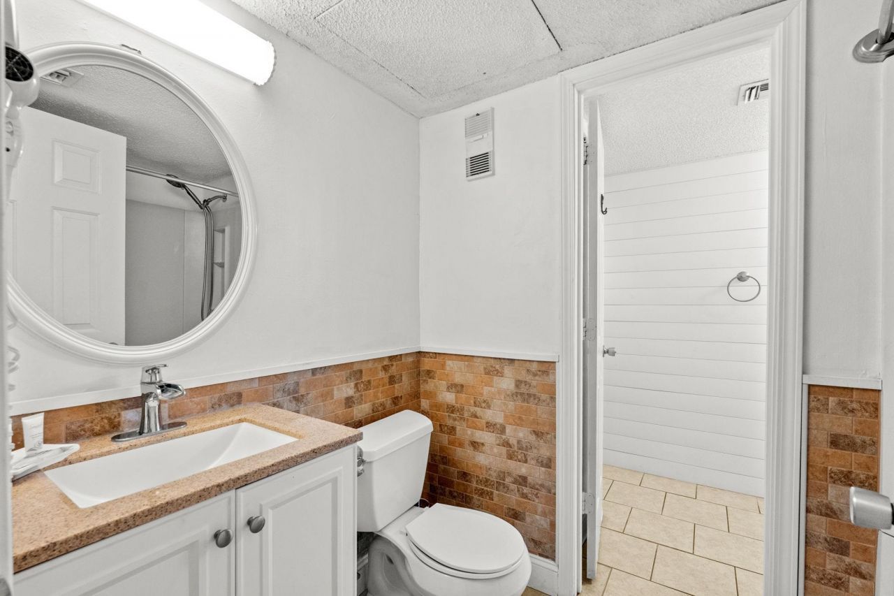 5511 N Ocean Blvd. Photo 21