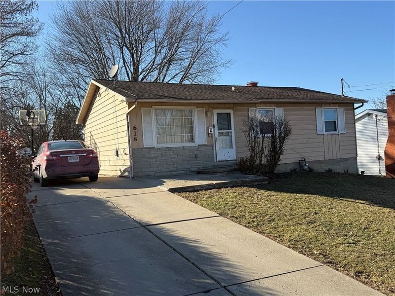 618 N Hartford Avenue , Youngstown, OH 44509 Photo 3