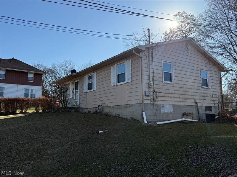 618 N Hartford Avenue , Youngstown, OH 44509 Photo 4