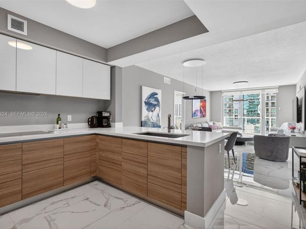 300 Sunny Isles Blvd, Unit 4-804, Sunny Isles Beach, FL 33160