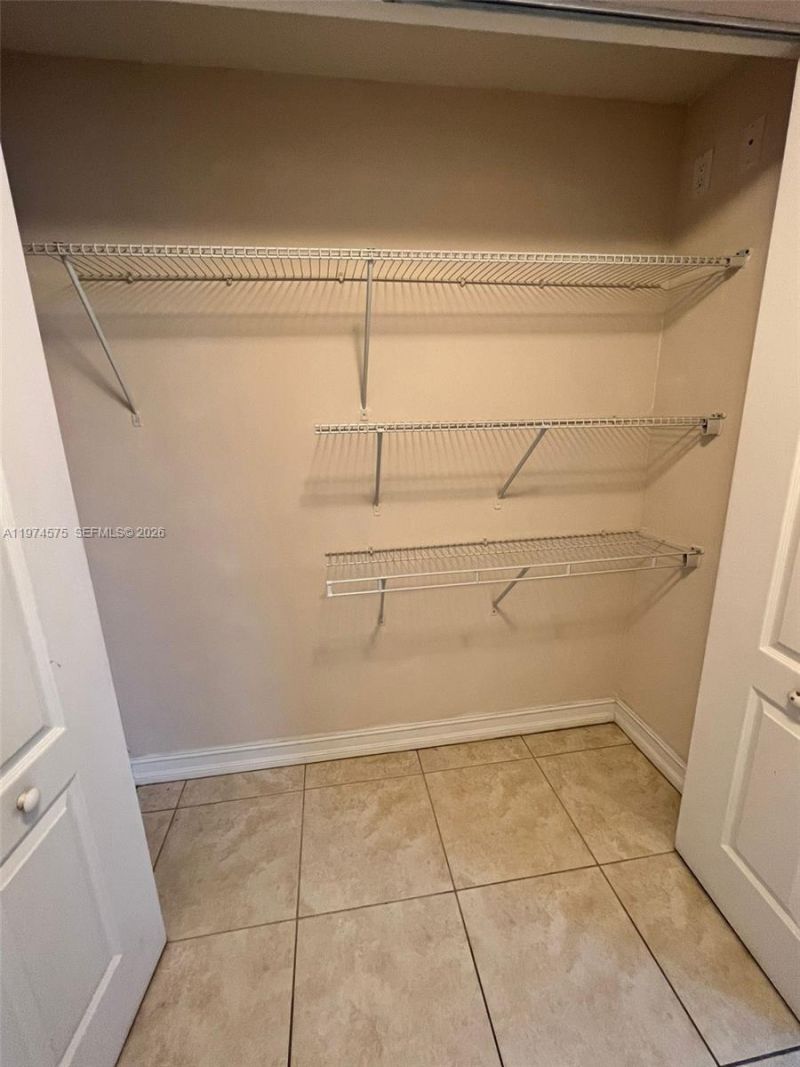 117 NW 42nd Ave , Unit 508, Miami, FL 33126 Photo