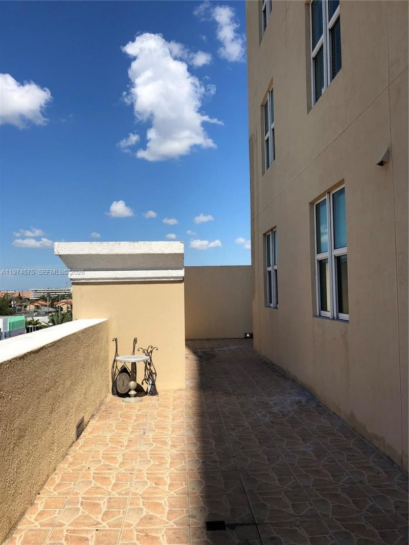 117 NW 42nd Ave , Unit 508, Miami, FL 33126 Photo