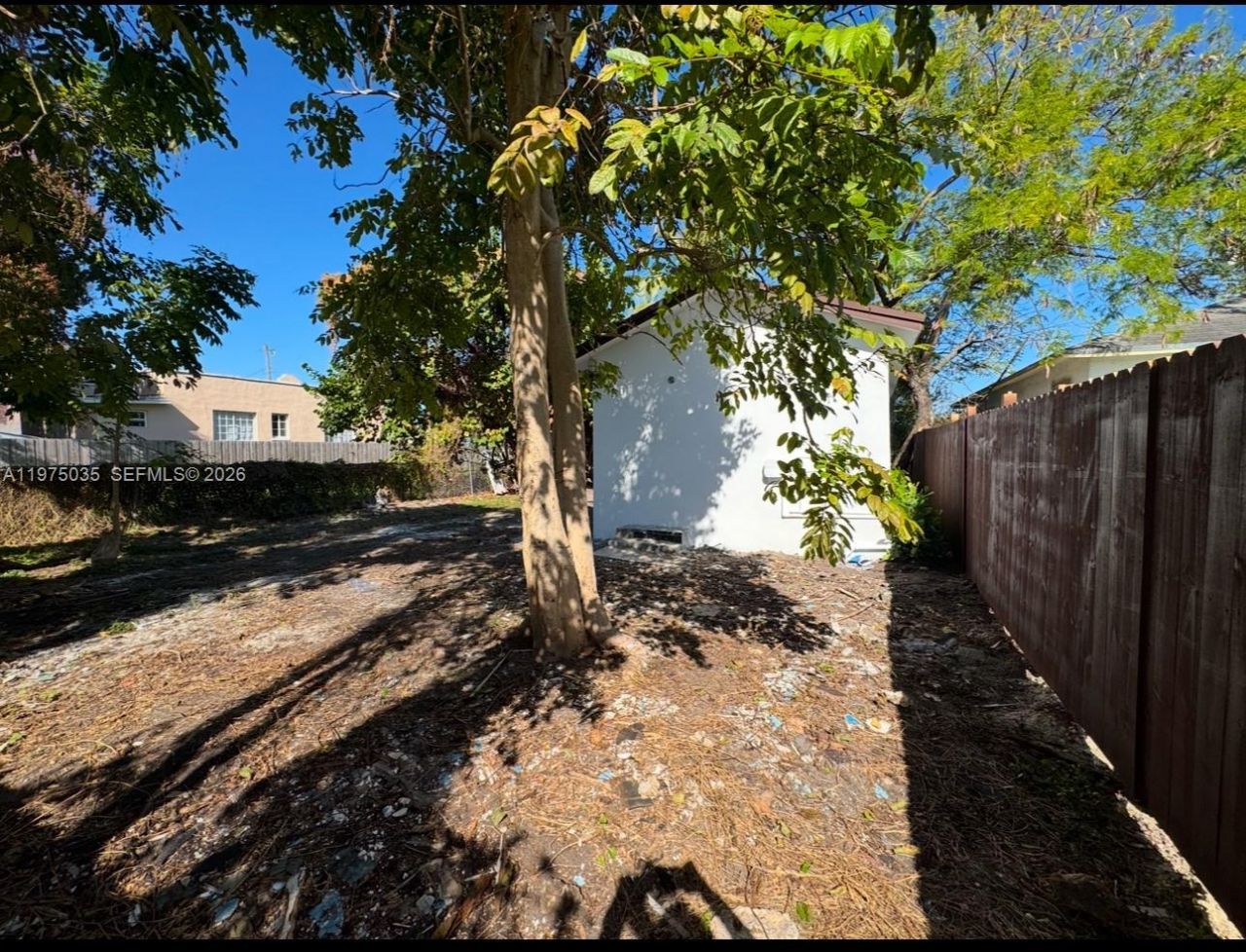 1762 NW 63rd St, Miami, FL 33147 Photo