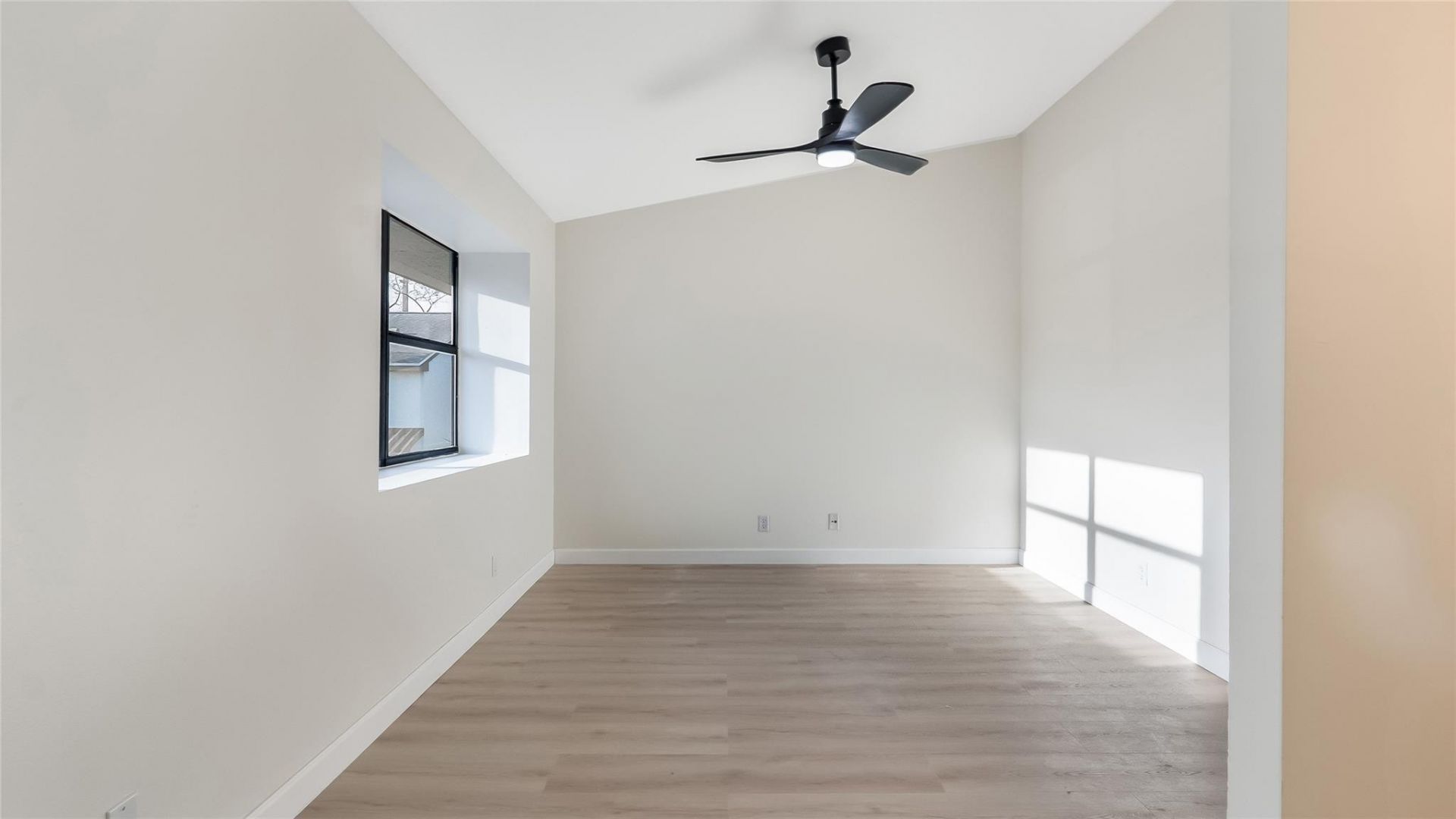 4979 NW 82nd Avenue, Unit 705, Fort Lauderdale, FL 33351 Photo