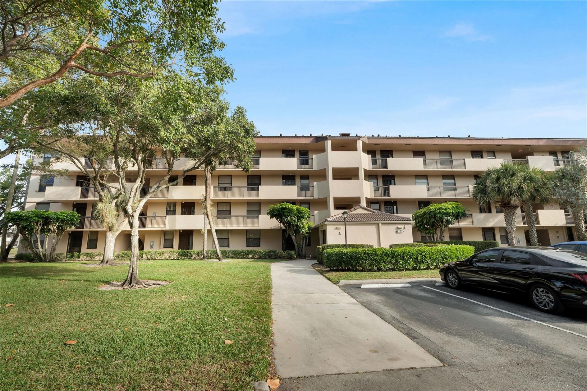 2659 Carambola Circle, Unit 303, Coconut Creek, FL 33066 Photo