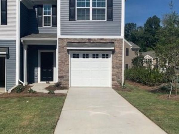 8028 Murray Branch Drive , Charlotte, NC 28216