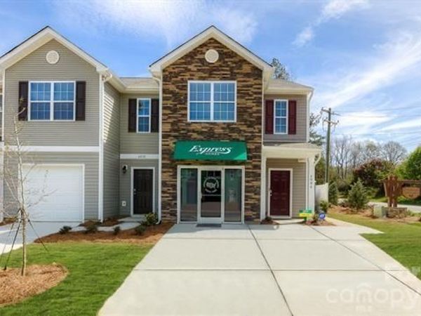 6006 Guildford Hill Lane , Charlotte, NC 28215