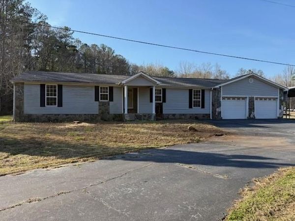 394 Smith Road, Newnan, GA 30263