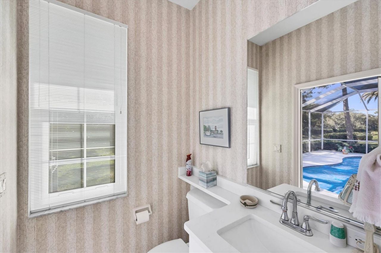 8684 Woodbriar Drive, Sarasota, FL 34238 Photo