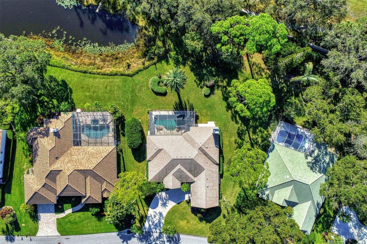 8684 Woodbriar Drive, Sarasota, FL 34238 Photo