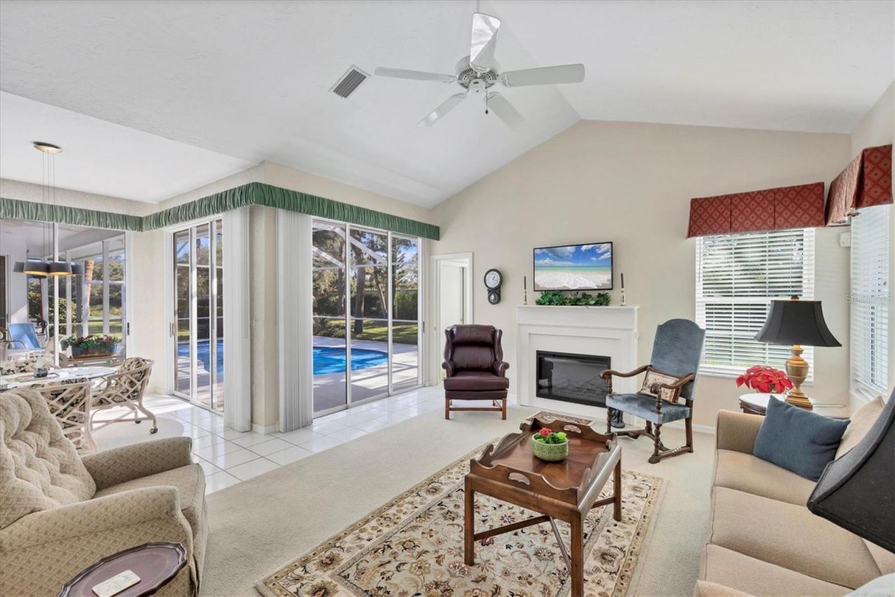 8684 Woodbriar Drive, Sarasota, FL 34238 Photo