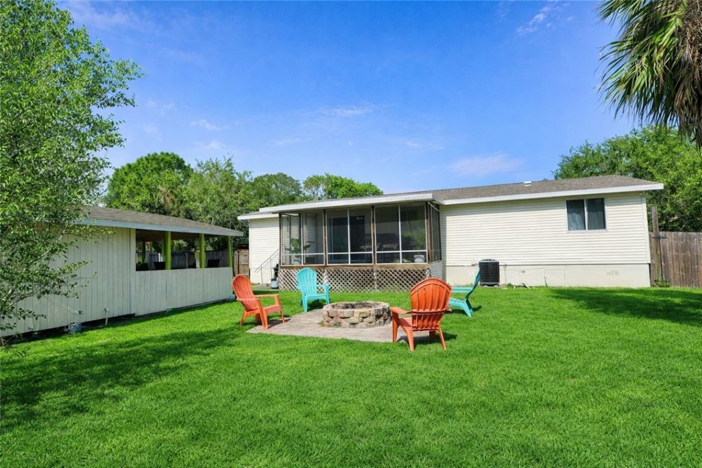 869 Wentworth Street, Sebastian, FL 32958 Photo