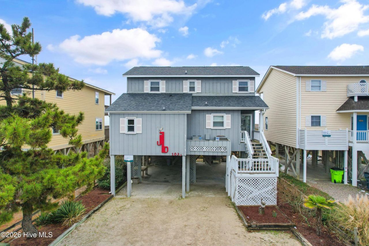 1099 Ocean Boulevard W, Holden Beach, NC 28462 Main Photo