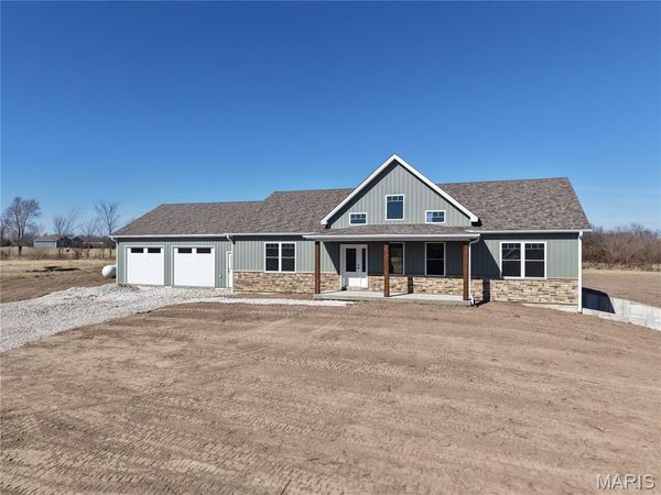 11392 Green Acres Trail , Hannibal, MO 63401