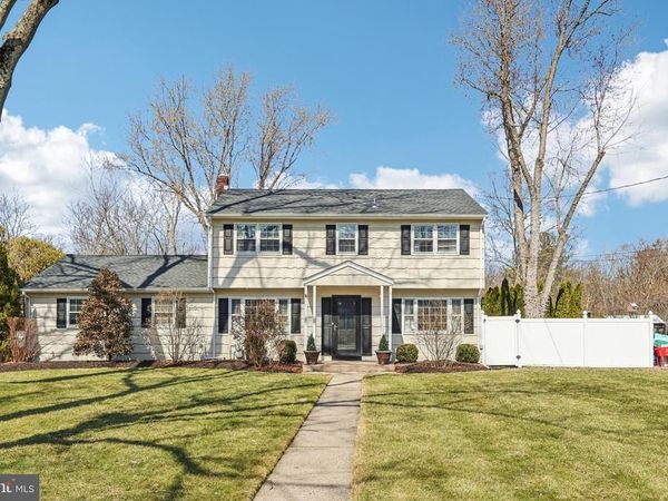 20 COREY DRIVE, EWING, NJ 08628