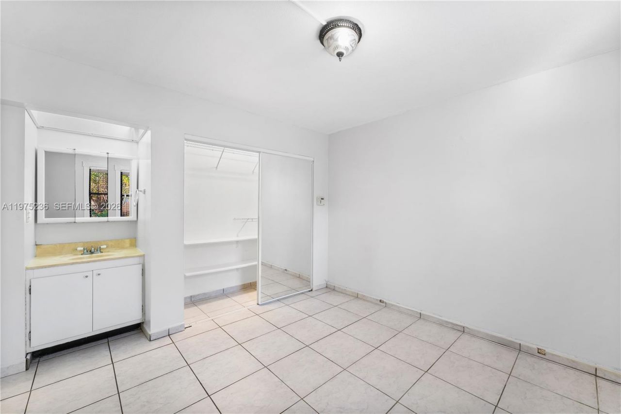 6436 E Miami Lakes Dr E , Unit 6436, Miami Lakes, FL 33014 Photo