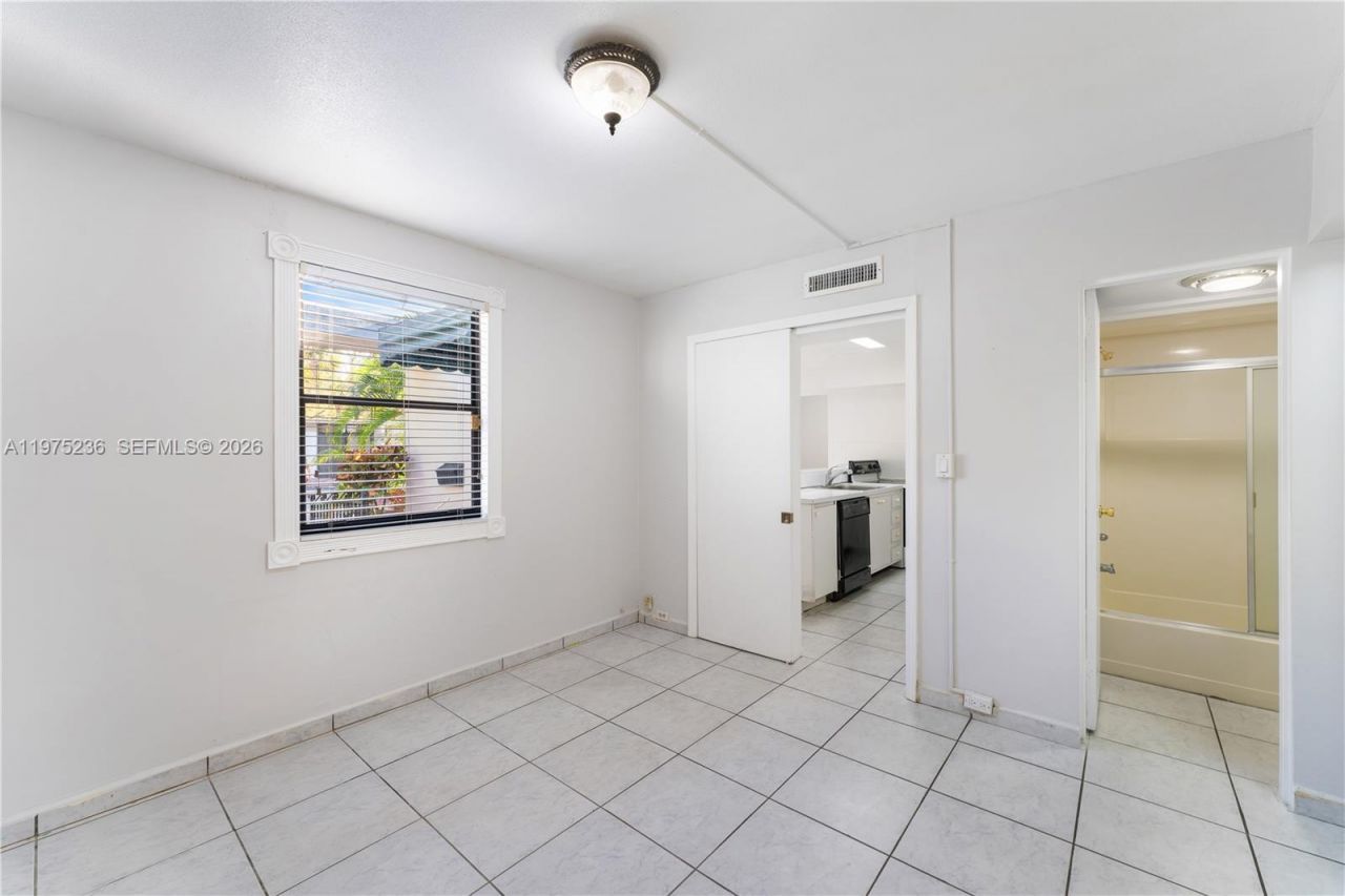 6436 E Miami Lakes Dr E , Unit 6436, Miami Lakes, FL 33014 Photo