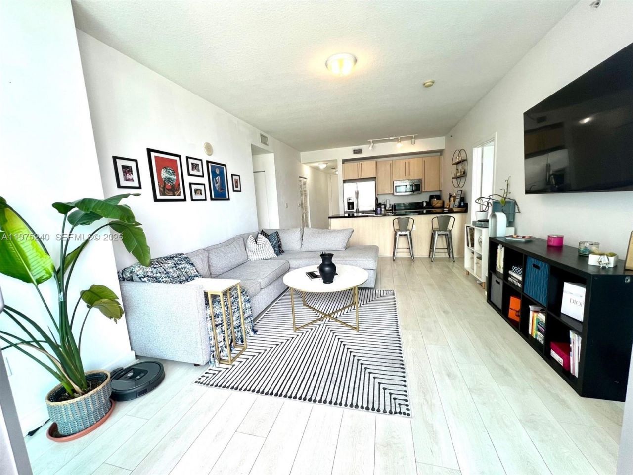 79 SW 12th St , Unit 2010, Miami, FL 33130 Photo