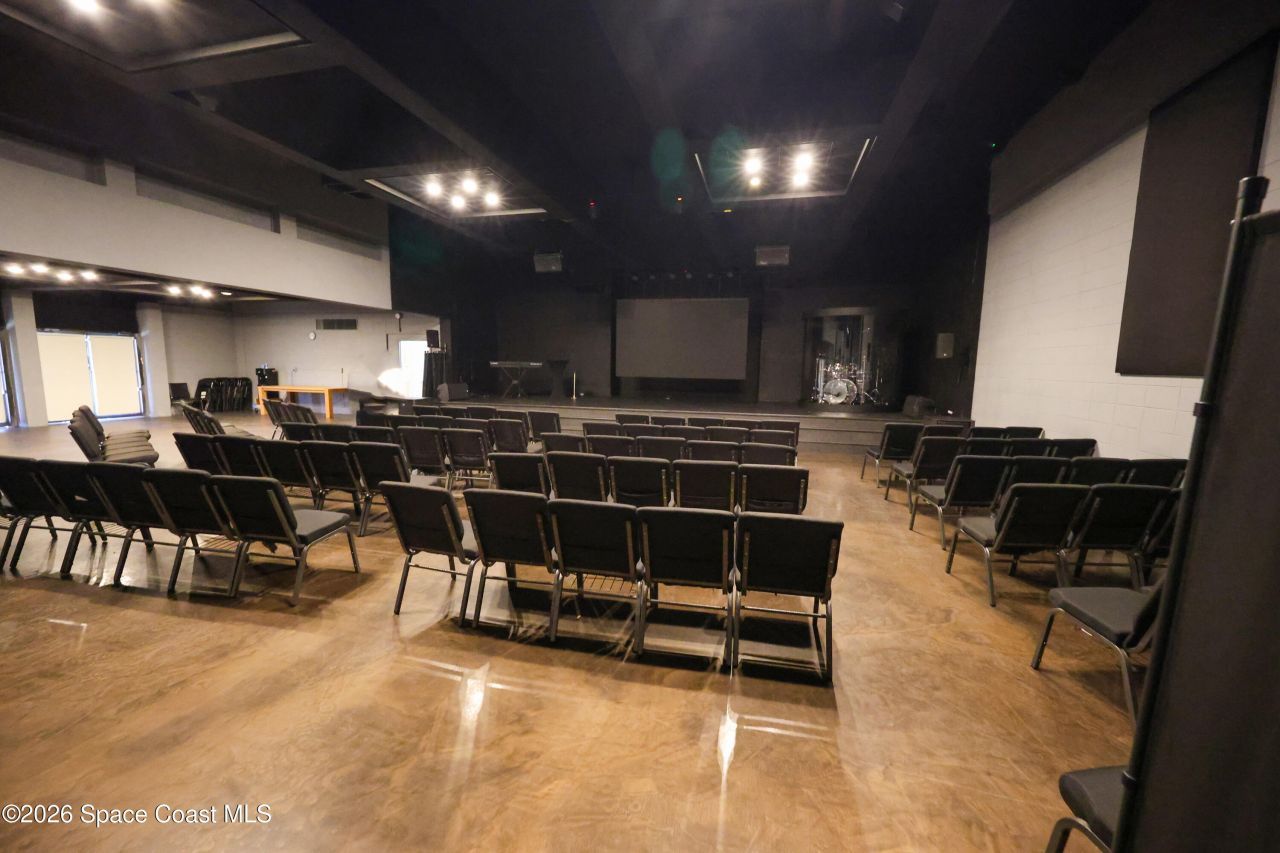 3005 S Tuttle Avenue , Sarasota, FL 34238 Photo