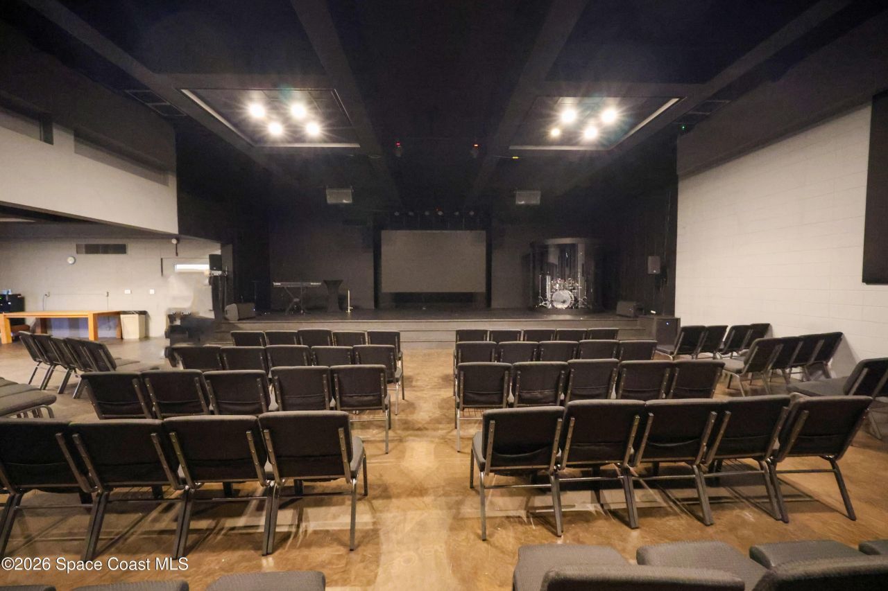 3005 S Tuttle Avenue , Sarasota, FL 34238 Photo