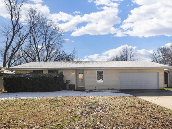 1632 W Berkeley Street , Springfield, MO 65807