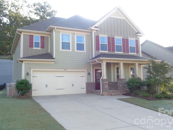 3025 Oakmere Road , Waxhaw, NC 28173