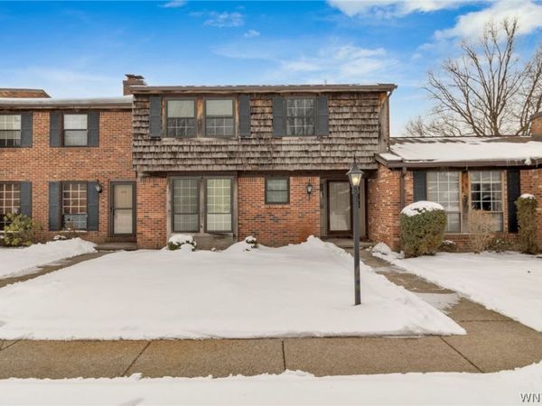 215 Wedgewood Drive , Williamsville, NY 14221