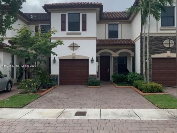 3392 W 90th Ter , Hialeah, FL 33018