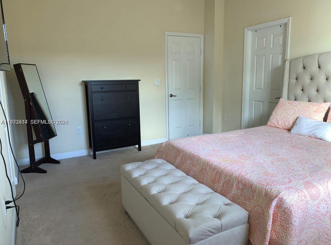 3392 W 90th Ter , Hialeah, FL 33018 Photo