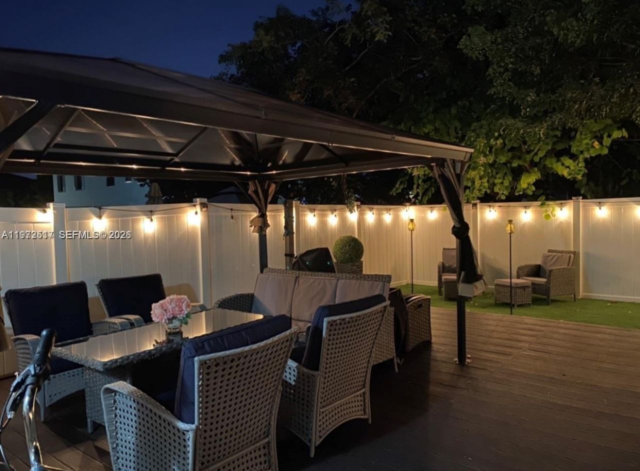 3392 W 90th Ter , Hialeah, FL 33018 Photo